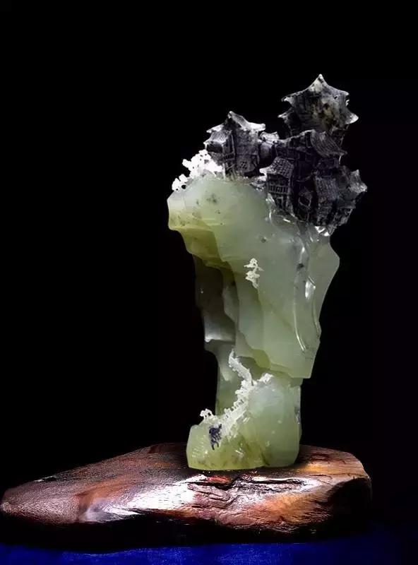 岫玉的黄白老玉与河磨玉的区别,老司机带你聊翡翠