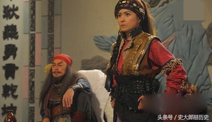 此女曾号令群雄,叱咤风云,名动朝野,退隐后相夫教子,不为人知