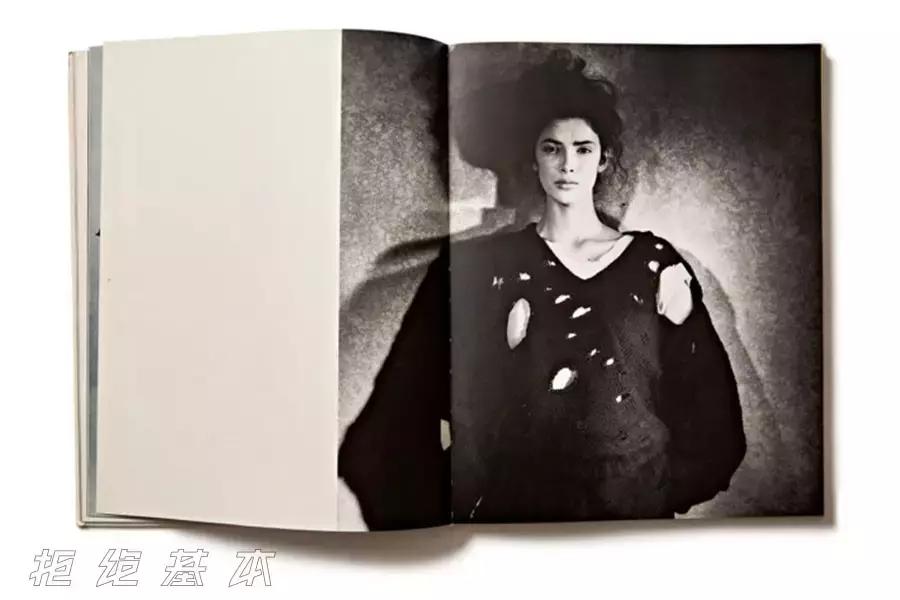 胸前有个爱心洞的大版t恤,胸前有爱心的半背衣