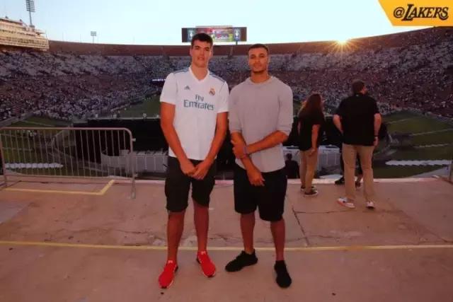 湖人队17号秀最新消息,湖人24号最新消息