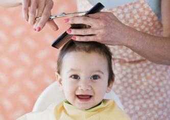 宝宝头发稀疏发黄怎么改善,宝宝头发黄怎么理