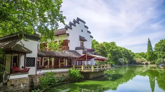 高温下的上海城市,上海40度以上高温