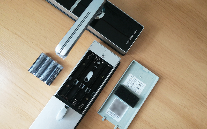 智能指纹锁没电了也不要慌,智能指纹锁没电了该怎么办