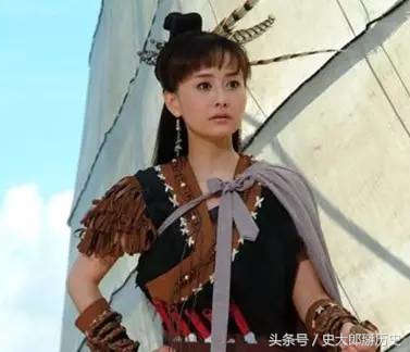 此女曾号令群雄,叱咤风云,名动朝野,退隐后相夫教子,不为人知