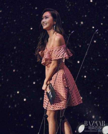 趁这6个小众品牌连衣裙还没烂大街,跟宋茜赵丽颖穿起来过夏天!