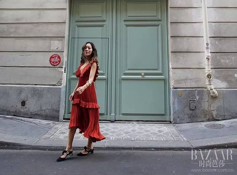 趁这6个小众品牌连衣裙还没烂大街,跟宋茜赵丽颖穿起来过夏天!