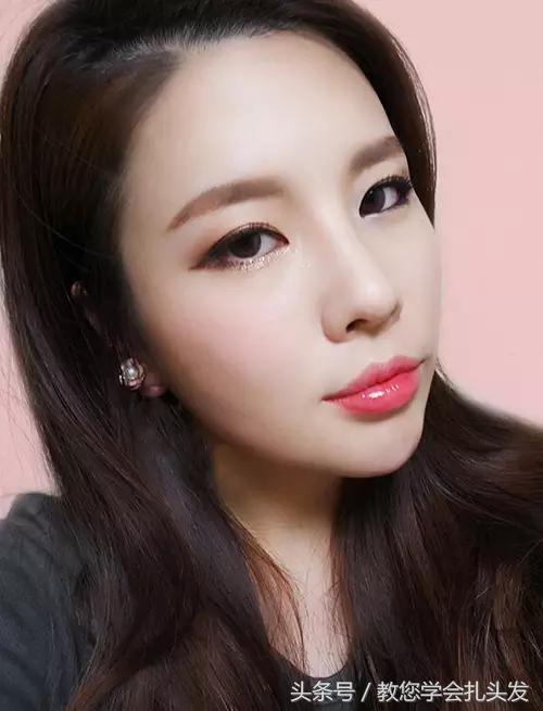 好看的发型扎法女童10-12岁鱼尾辫,从头顶上就开始编鱼尾辫怎么编