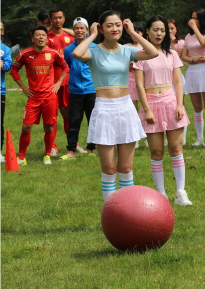 首次高原足球对决赛开战！重庆pk成都，争夺四姑娘的“荣耀王者”！