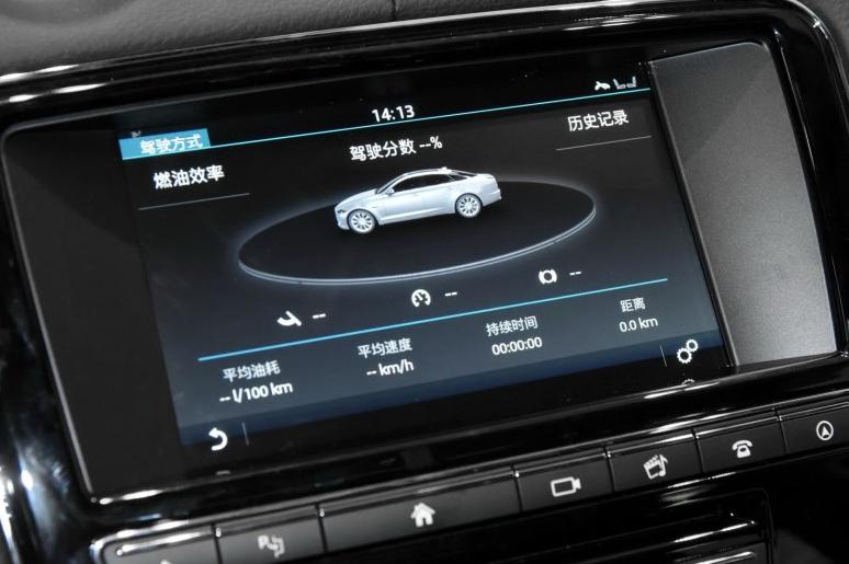 捷豹xjl四驱全景商务版落地多少钱,一步到位买suv