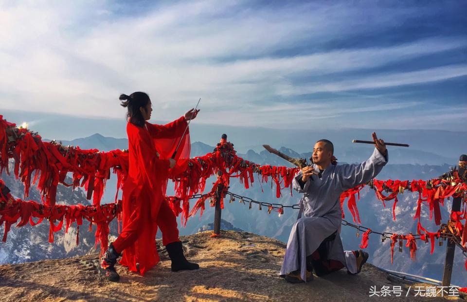 长空栈道走华山,一个人爬华山怎样玩长空栈道