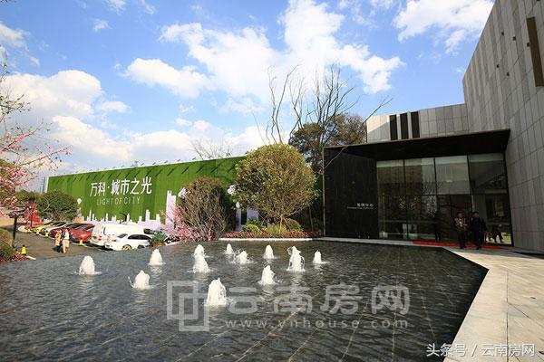 相隔200米单价差千元万科城市之光和瀚林澜山买谁好？