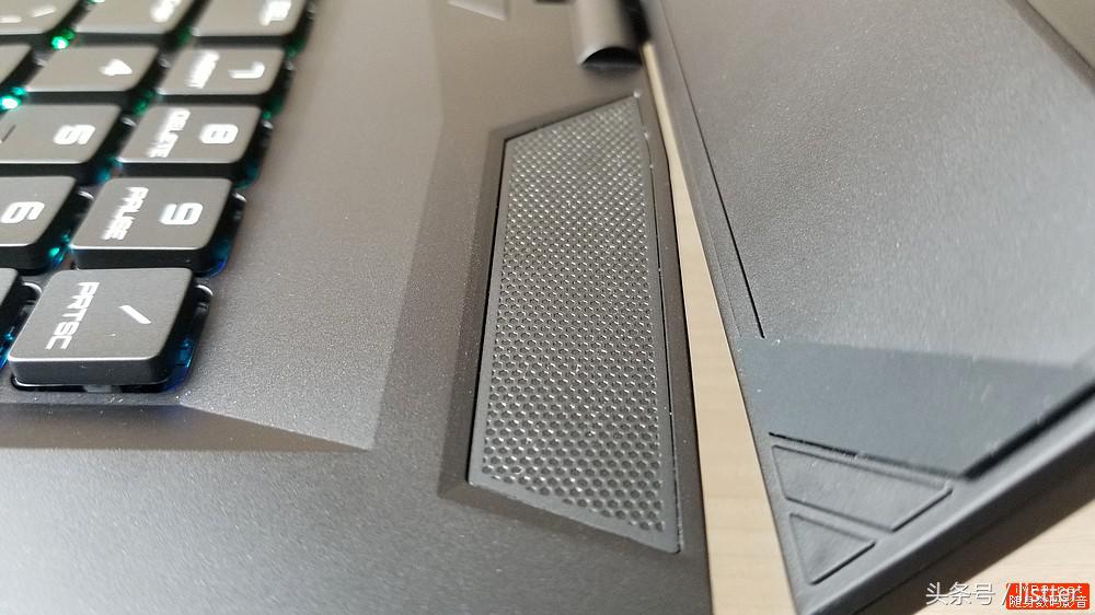 标配机械键盘的游戏本,自带机械键盘游戏本推荐