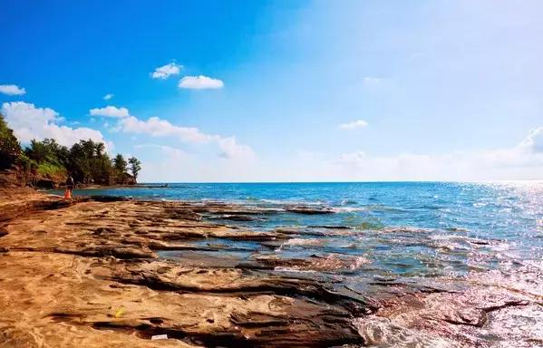 想出海?没攻略?国内最年轻的火山岛攻略免费送你啦