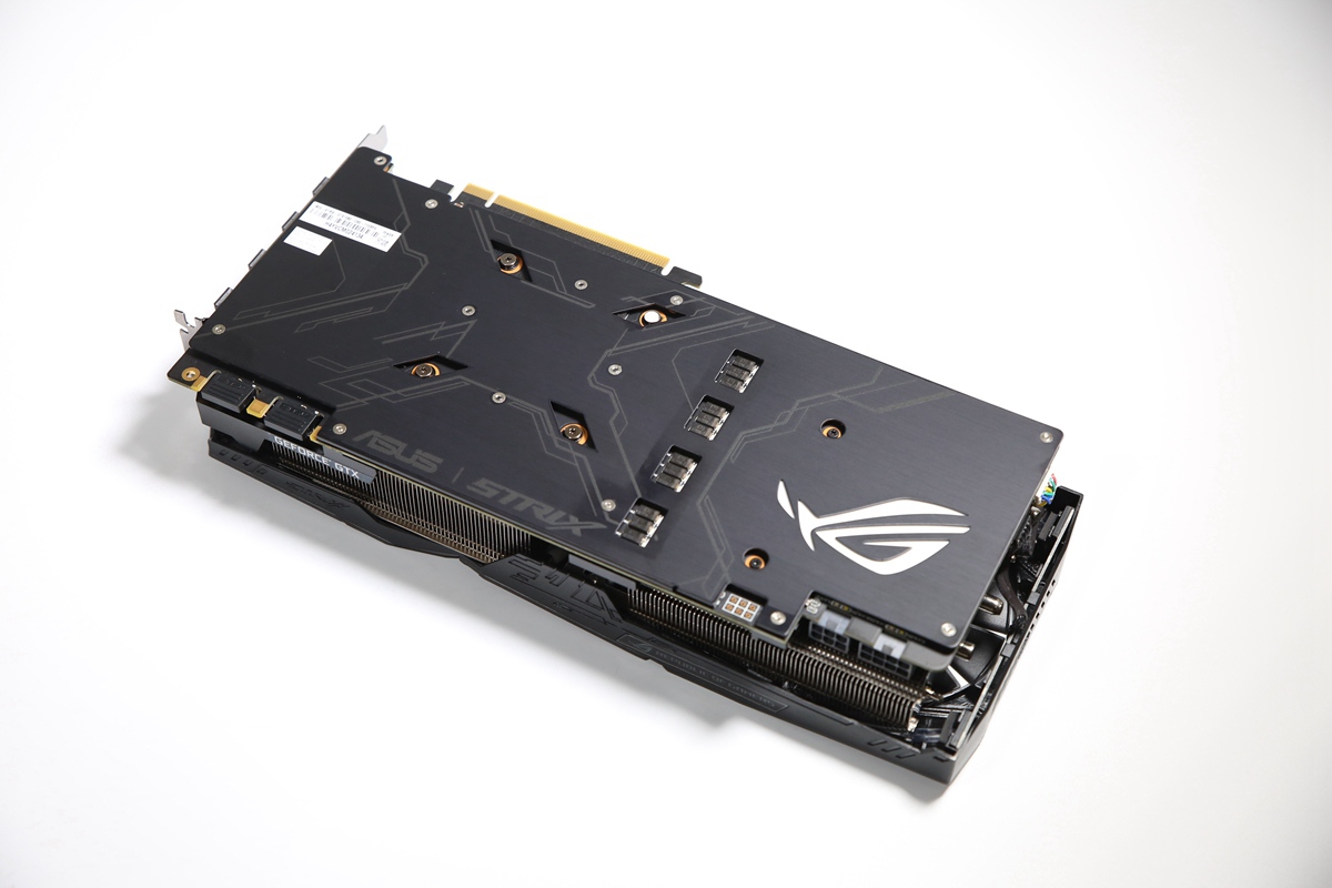 *力暴**拆解ROGGTX108011Gbps显卡评测