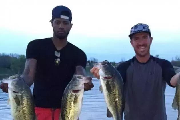 篮球之外NBA球星还擅长啥运动？詹姆斯一只脚踏进NFL！邓肯最全能