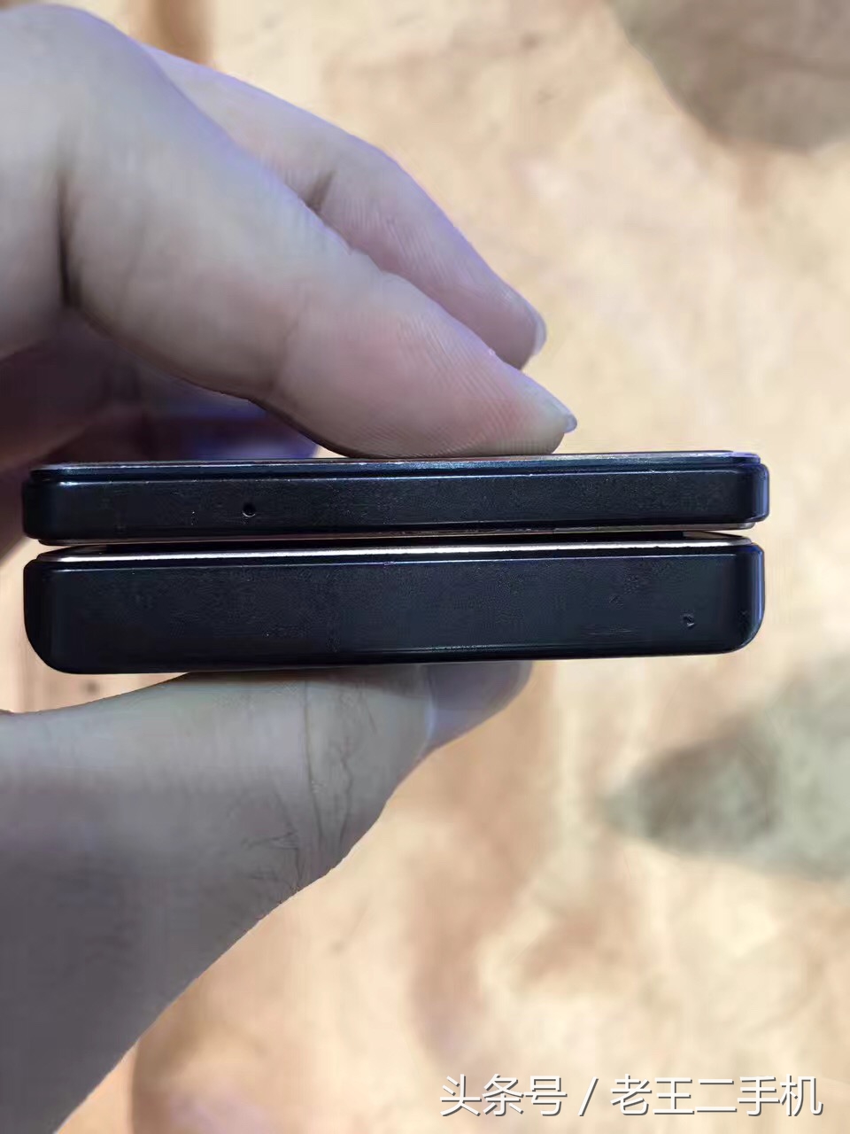 三星翻盖二手手机清仓处理便宜,二手三星手机值得入手吗