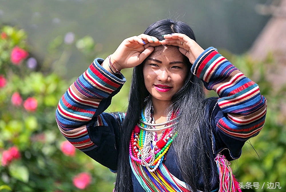 终年生活在高山密林之中的一个神秘的部族，孟连阿卡人！