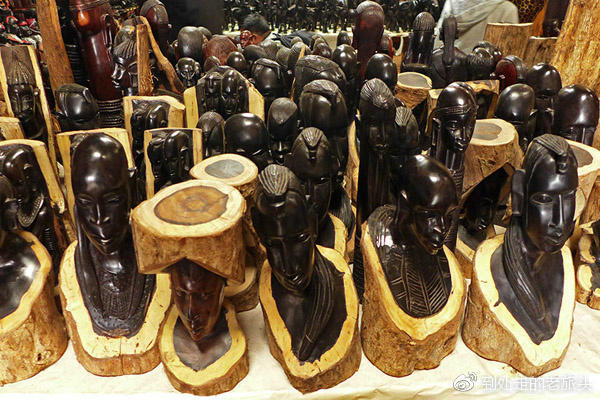 东非坦桑蓝,坦桑蓝宝石