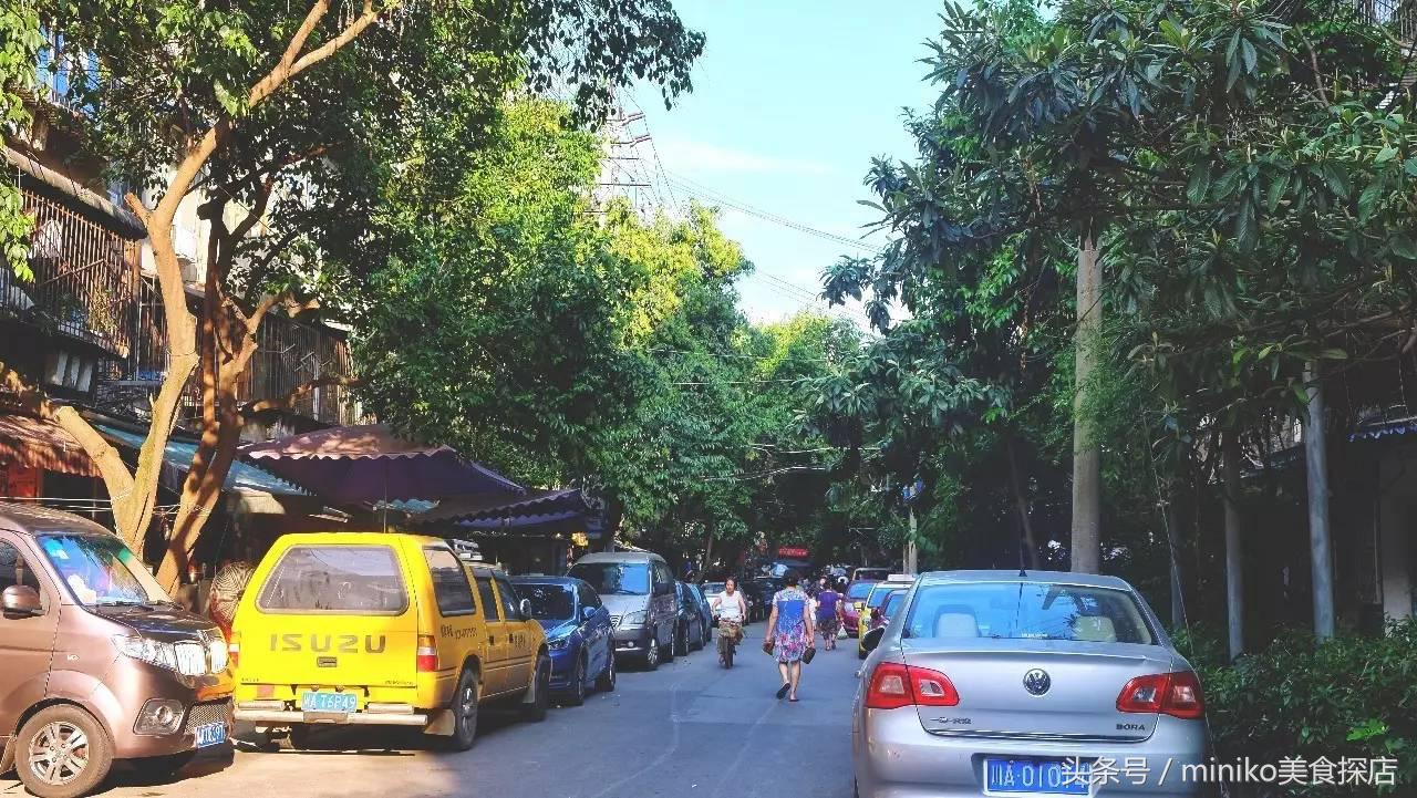 只卖红锅的火锅,只卖红汤的火锅