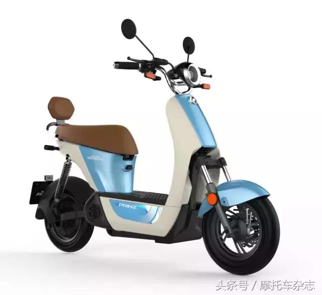 老款五羊本田125摩托车新车视频,2022年五羊本田佳御新车发布