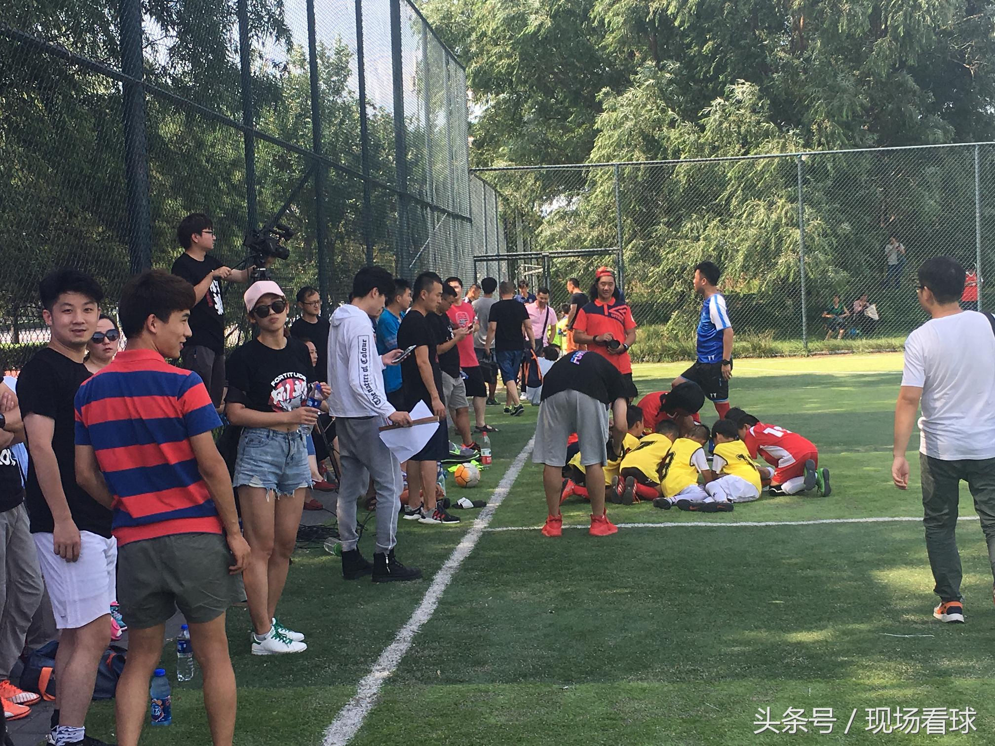 激情星期六:京鲁大战激烈精彩,足球小将厉害可爱!|看球记