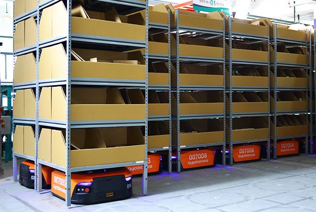 北大毕业，码头工作，学亚马逊，仓库创业三年，死磕机器人，今获菜鸟近2亿投资，和京东阿里做生意