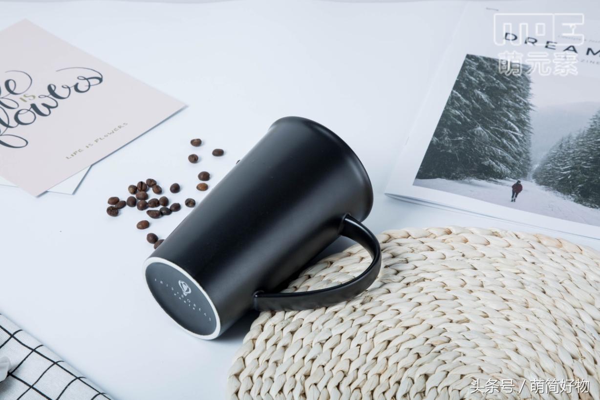 怎么清理杯子保温杯外面的茶污渍,如何清理有茶叶汁的杯子污渍妙招