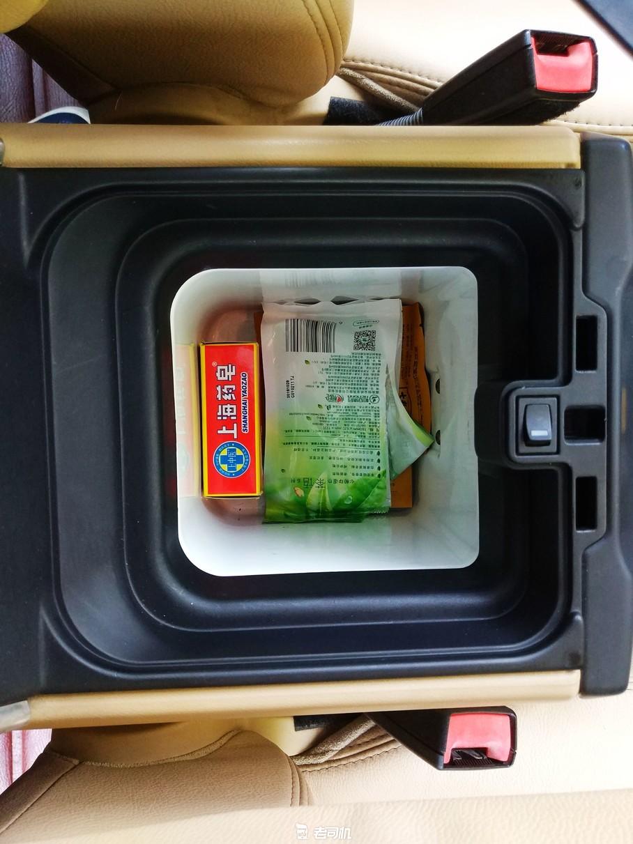 路虎发现3和发现4尾灯一样吗,路虎发现3和发现4外观怎么区分