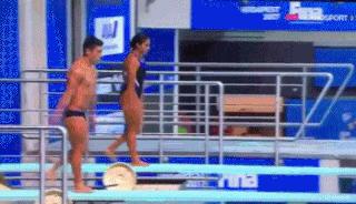 开会的时候突然发飙,开会的时候经理发飙了