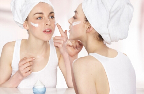 皮肤科医生建议淡化痘印的方法,顽固痘印怎么祛除医美