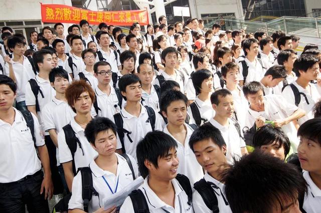 富士康流水线淡旺季的天壤之别——云工社农民工调研报告
