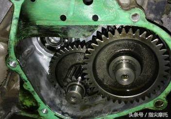怎么判断踏板摩托车油开关好坏,踏板摩托车齿轮油检查口