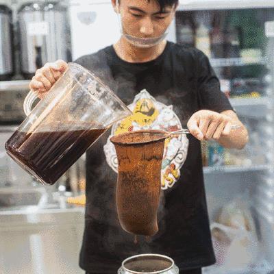 万达新开了的奶茶店,万达新开的甜品店一楼