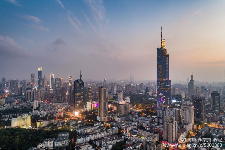 江苏第一高楼紫峰大厦,江苏南京市紫峰大厦