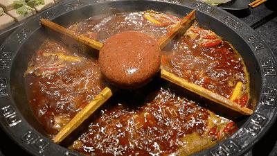 体验在洞穴里吃火锅,在山洞里吃火锅是什么体验