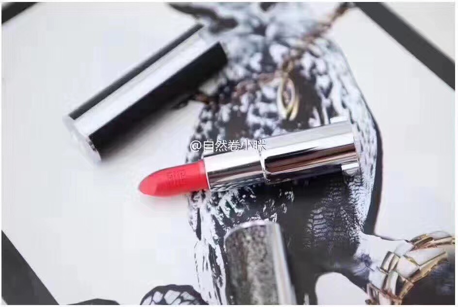 推荐几个黄皮肤适合的口红,适合黄皮肤的大牌口红推荐