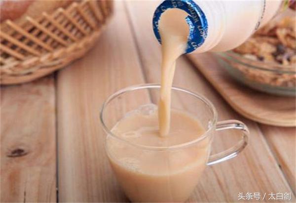 怎么区分乳酸菌饮料和酸奶,乳酸菌饮料可以代替酸奶吗