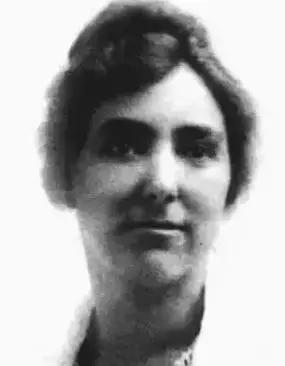 这位金发碧眼的菩萨,以一人之力,从人间炼狱救下数万妇孺