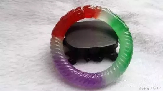 假货大王自称身家超王健林,拥有世界上最大的珠宝王国