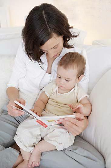 育儿知识睡前陪孩子读书,幼儿睡前故事在线听