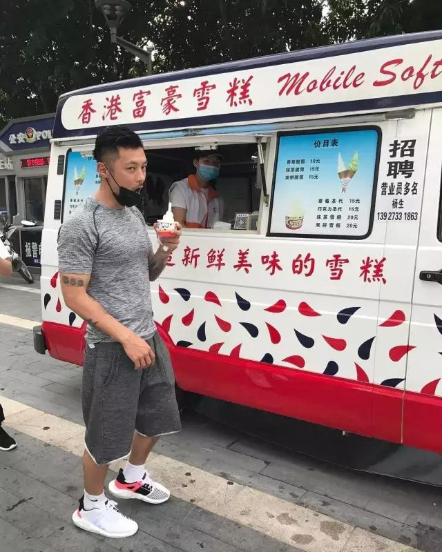 除了椰子鞋还有什么鞋,2019最值得入的潮鞋