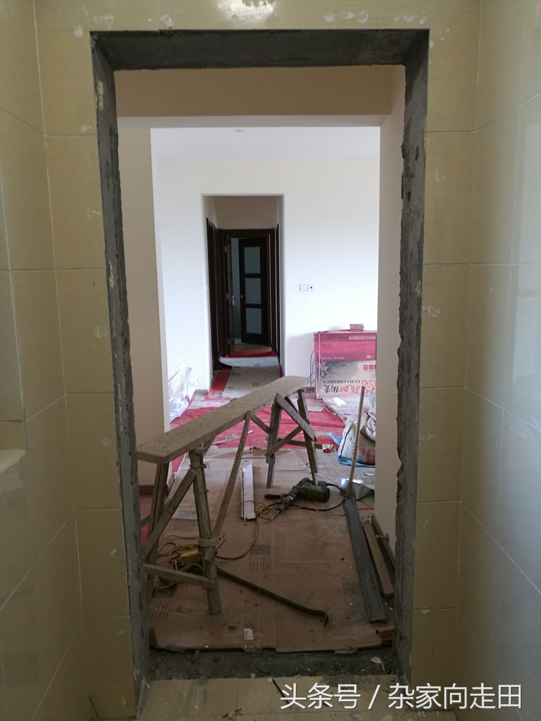 防盗门外开改内开演示图,入户防盗门内开好还是外开好