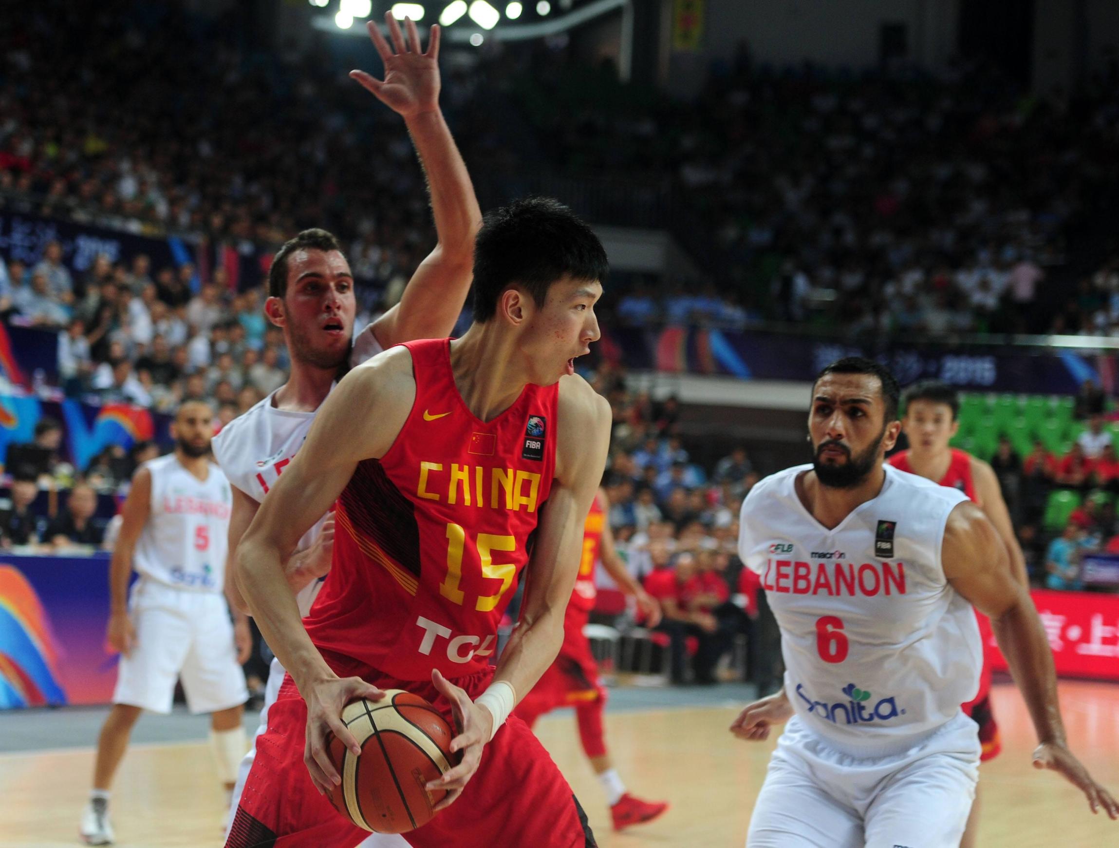 男篮与黎巴嫩交锋史:10战全胜场均赢20分曾40分吊打对手