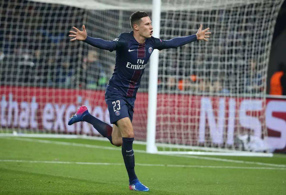 足球晚自习8.18:新气象!国足公布大名单,中超推行视频裁判