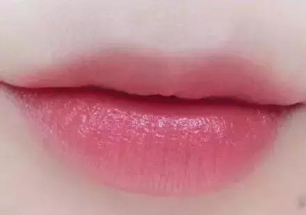 网红保湿口红推荐最近火的大牌,网红口红推荐最近火的持久保湿