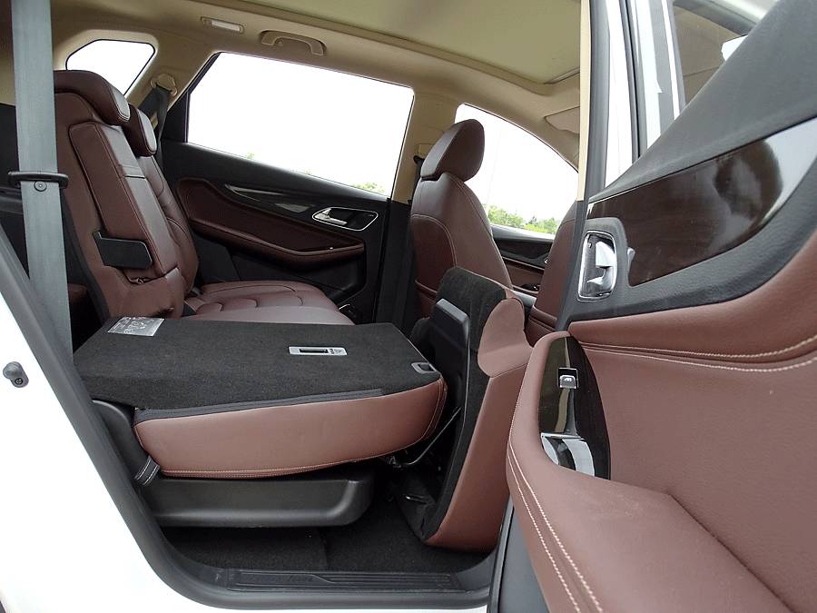 七年的宝骏560值得入手吗,宝骏560跑了八万公里还值得买吗