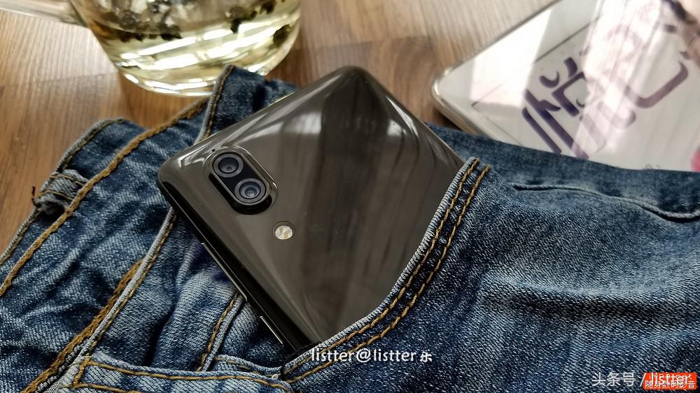 夏普aquos2新款,夏普aquosr2是什么手机