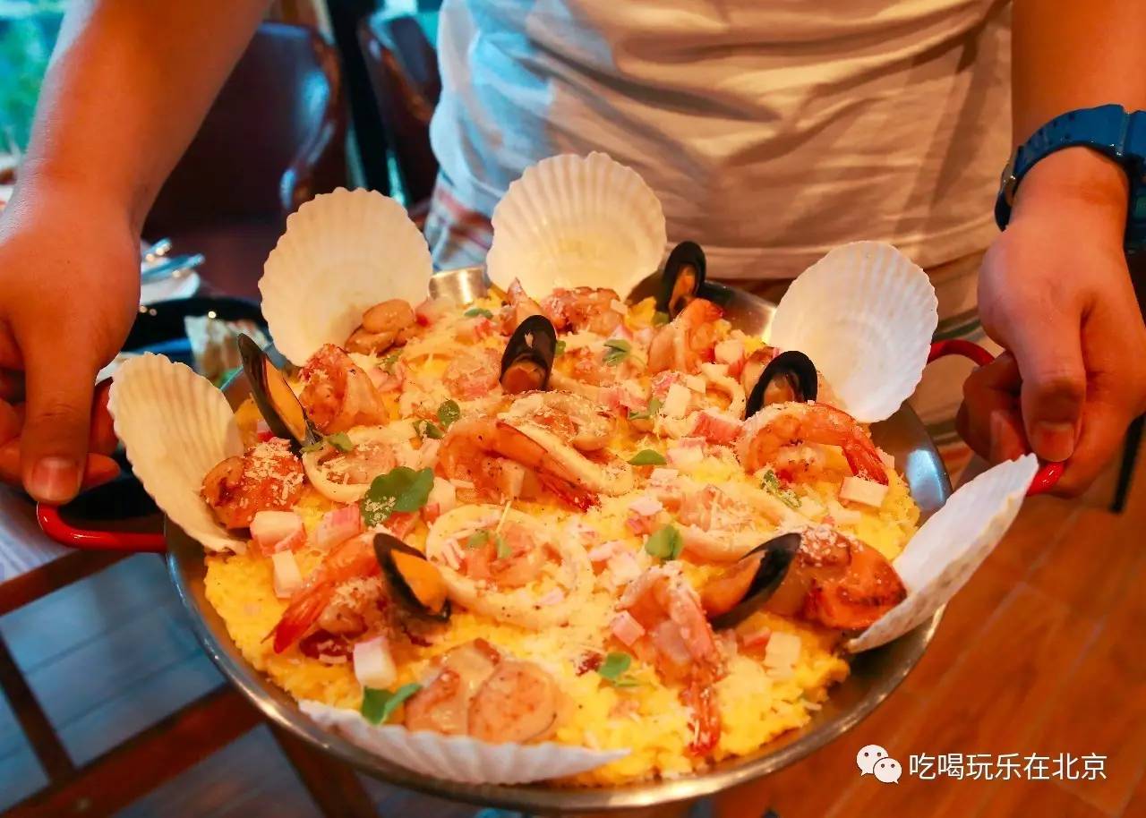 三里屯的这家店，让我甘心被“无人头”戏弄