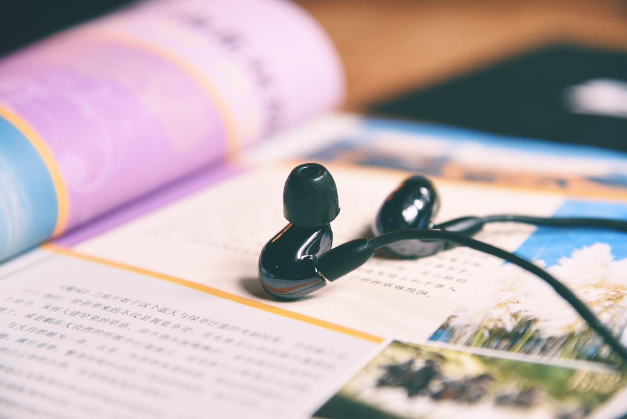 四单元动铁耳塞中的神峰——舒尔SE846入耳体验