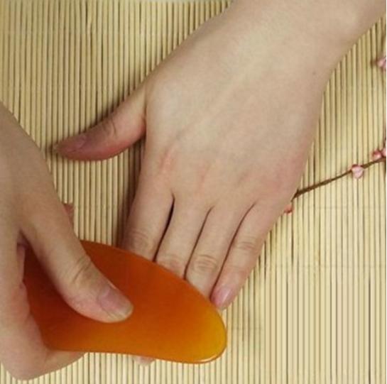 常刮几个穴位能美容健脾,每天刮全身经络的好处